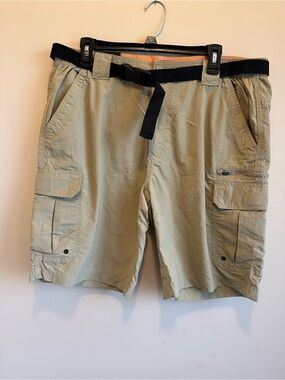 NWT Field & Stream Men’s L 36/38 Mountain Khaki Cargo Shorts Belted Pockets